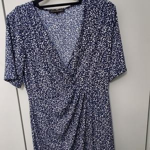 Banana Republic ruched front dress abstract blue and white